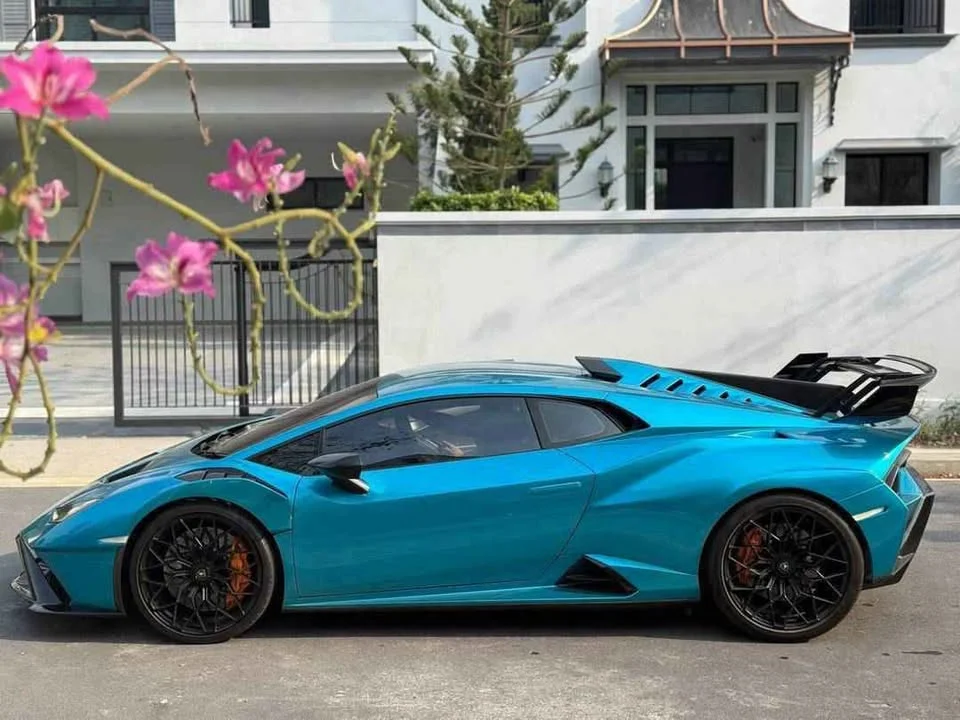 2022 Lamborghini Huracan 3