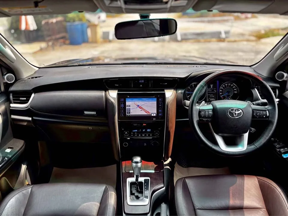 2018 Toyota Fortuner II 2