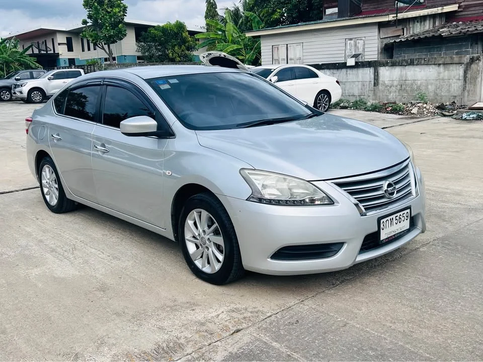 2012 Nissan Sylphy III (B17) 3