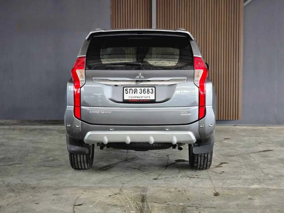 2016 Mitsubishi Pajero Sport III 3