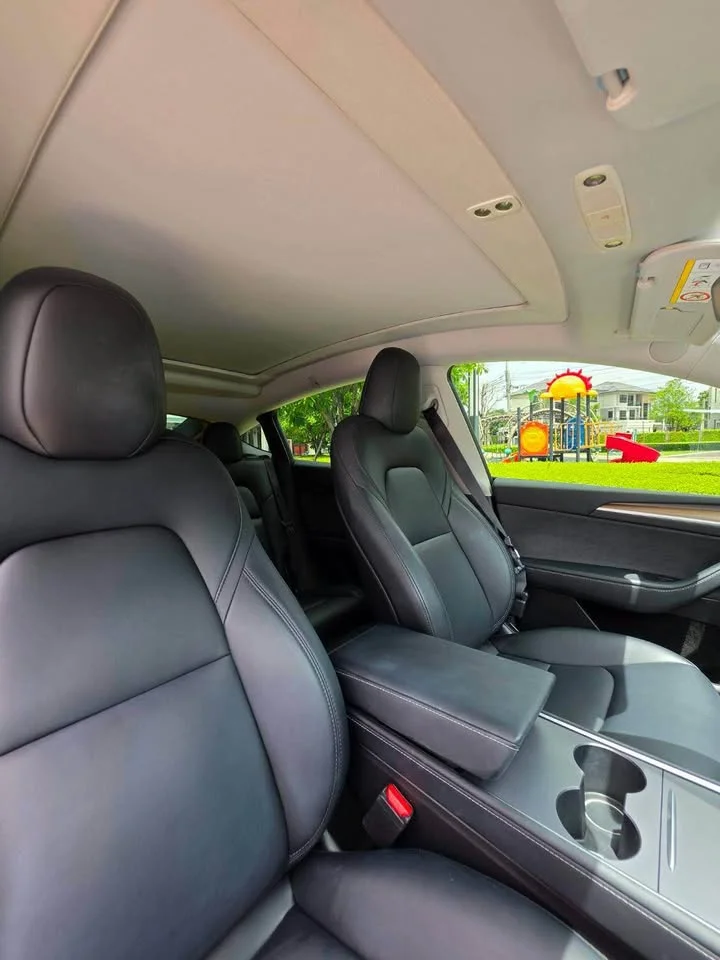 2023 Tesla Model Y 3