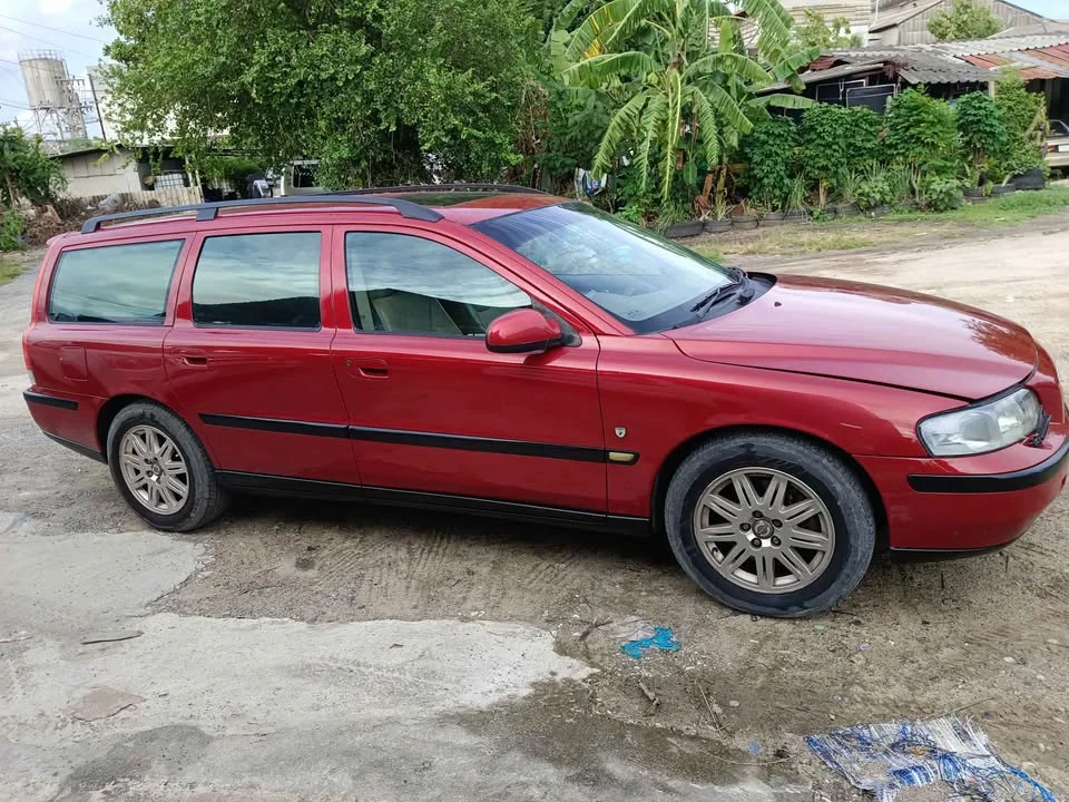 2002 Volvo V70 II 2