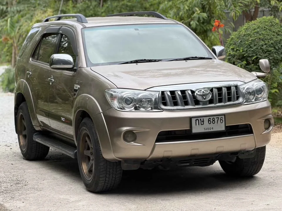 2007 Toyota Fortuner I 3