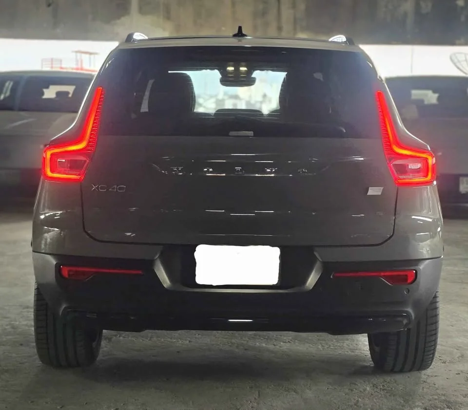 2022 Volvo XC40 3