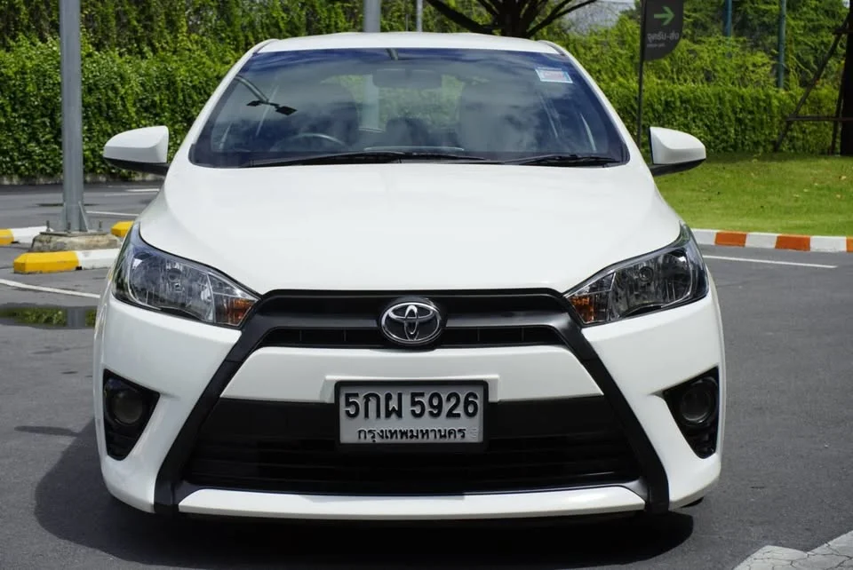 2015 Toyota Yaris III 3