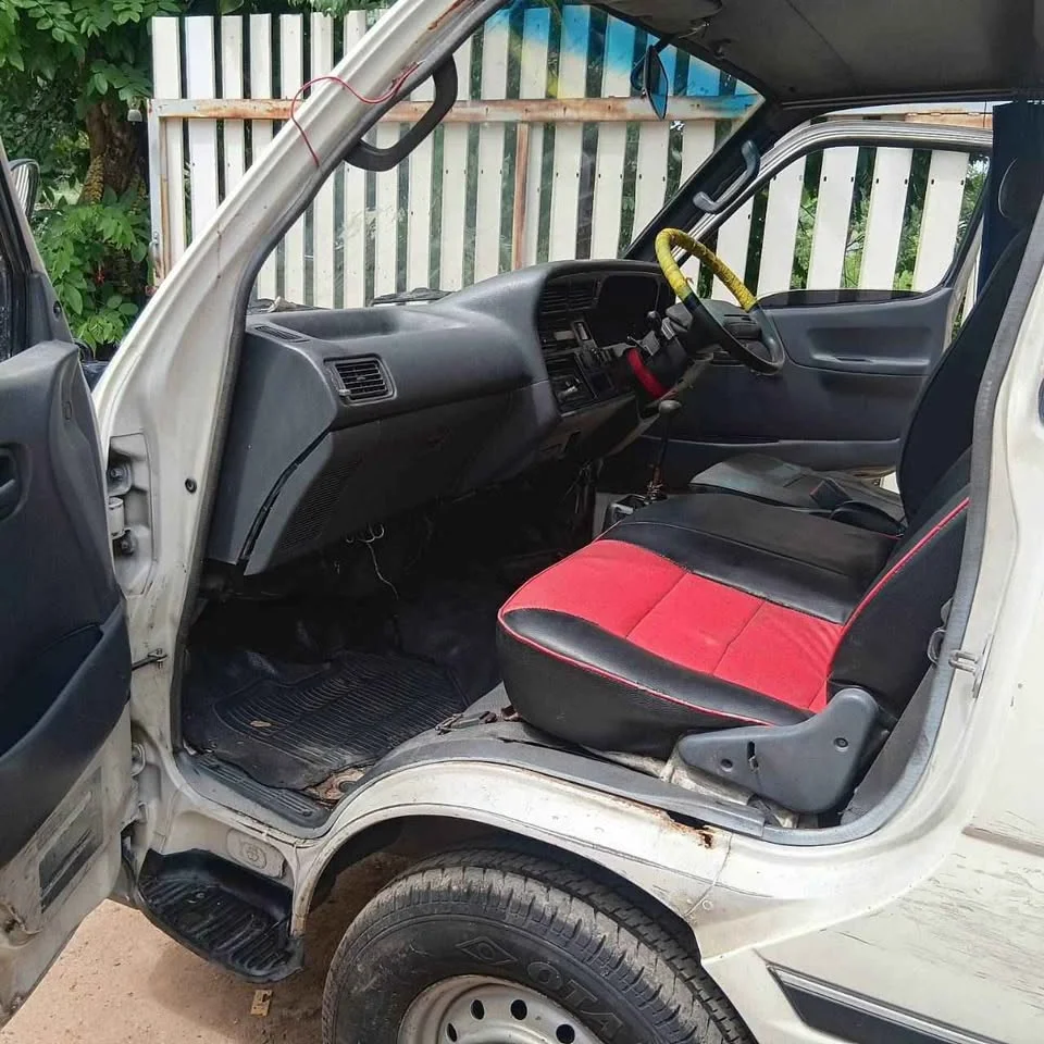 1995 Toyota Commuter IV (H100) 3
