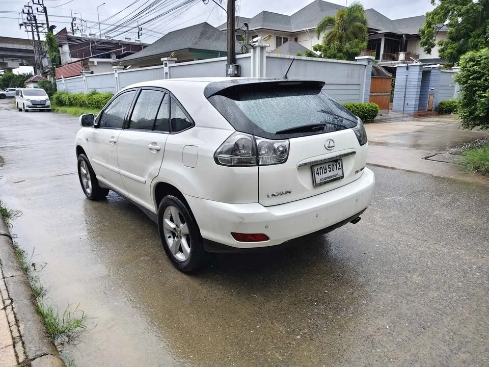 2005 Lexus RX II 2