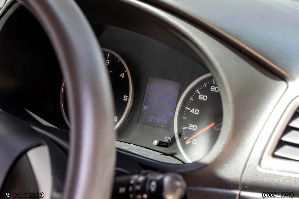 2015 Mitsubishi Triton V 3