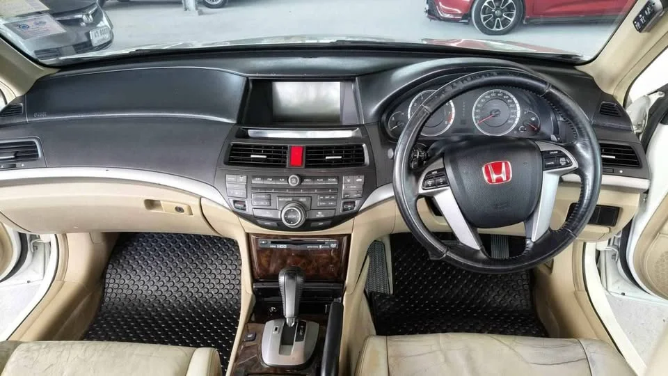 2008 Honda Accord VIII 2