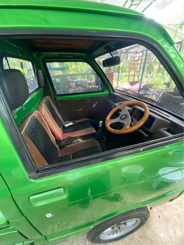 1990 Daihatsu Hijet 2