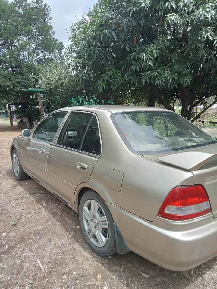 2000 Honda City III 2