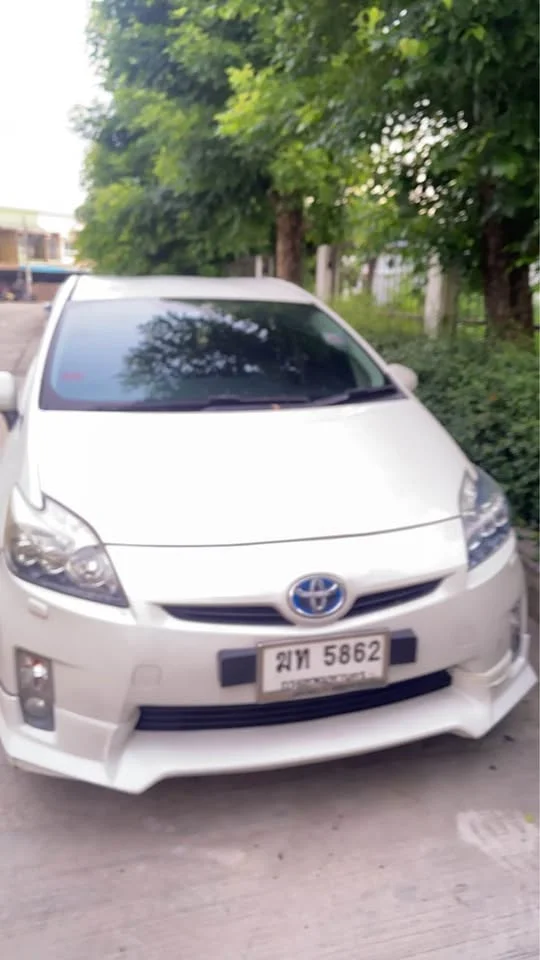2012 Toyota Prius III 3