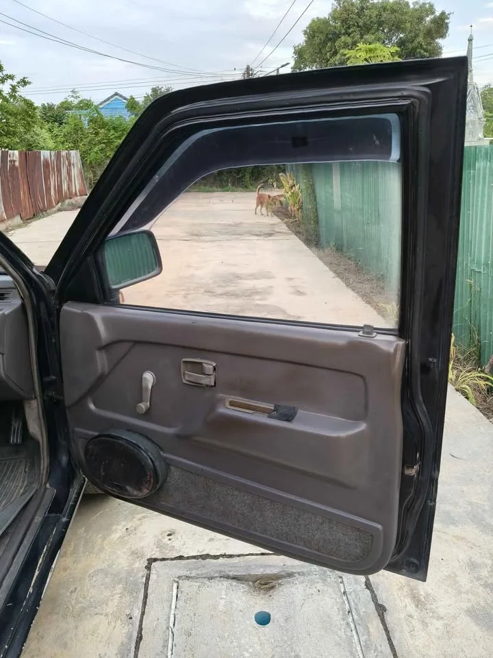 1993 Isuzu TFR III 3