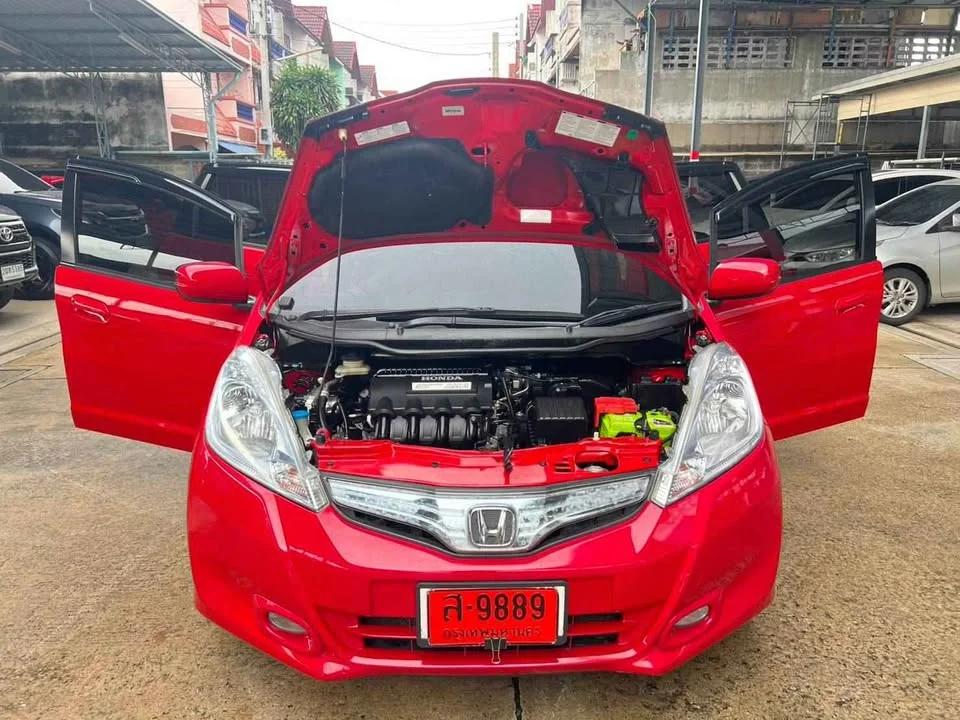2013 Honda Jazz II 2