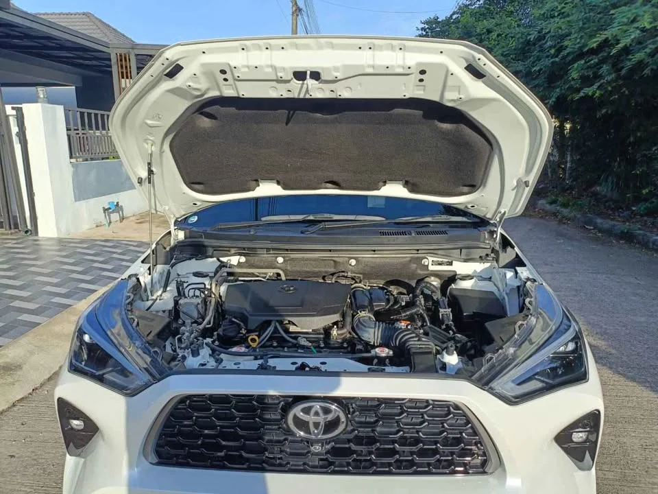 2024 Toyota Yaris Cross AC200 3