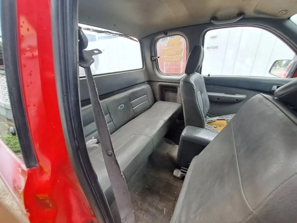2001 Mazda 2500 Fighter V 3