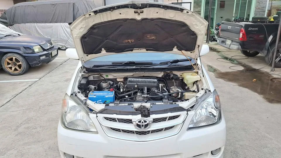 2010 Toyota Avanza I 2
