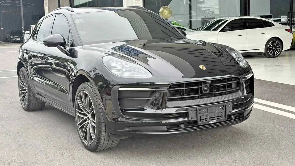 2024 Porsche Macan I 2