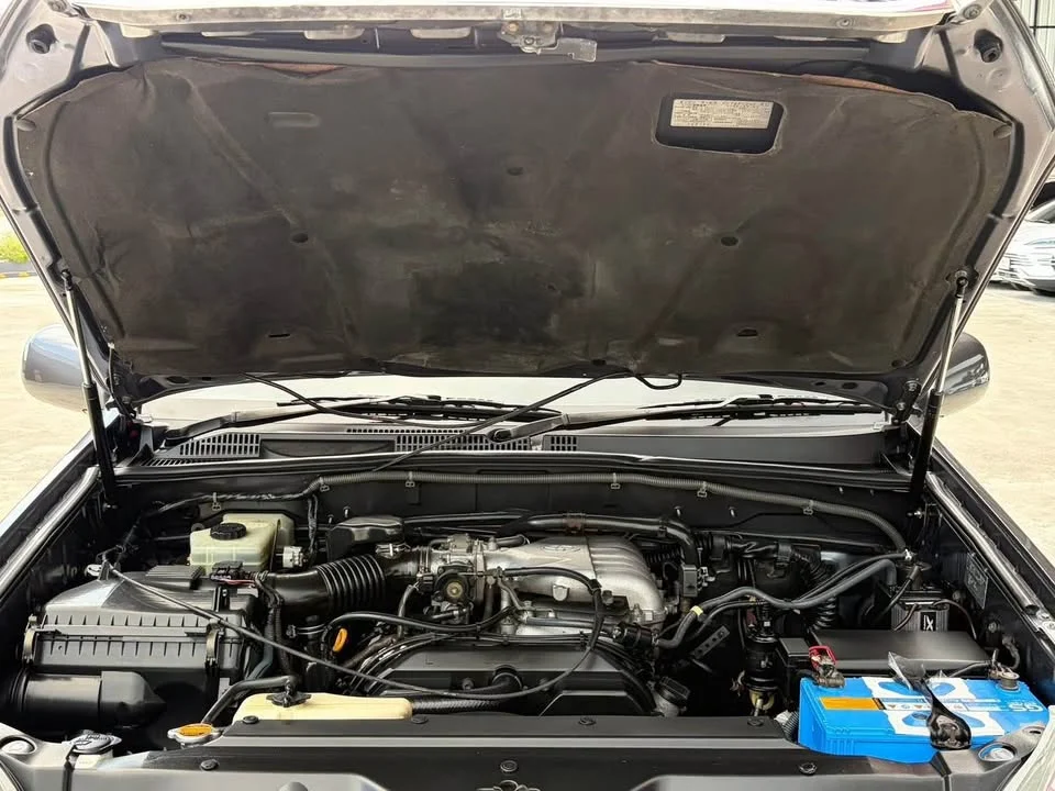2003 Toyota Land Cruiser Prado J120 3