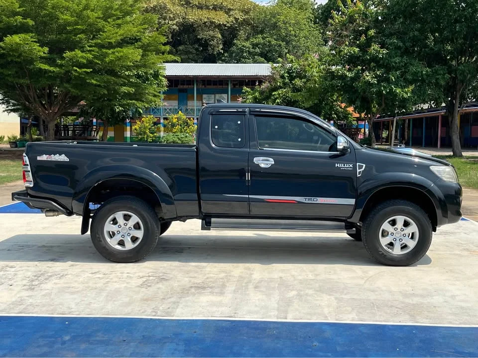 2013 Toyota Hilux VII 3