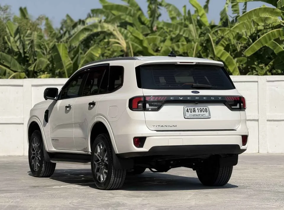 2023 Ford Everest III 2