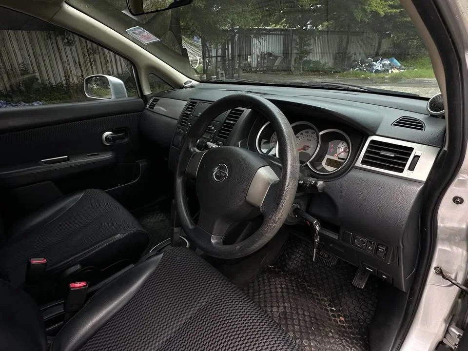 2011 Nissan Tiida I (C11) 3