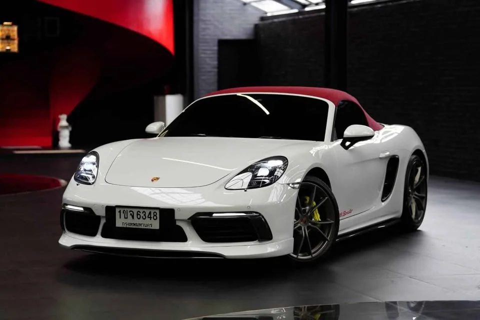 2018 Porsche 718 Boxster and Cayman IV 2