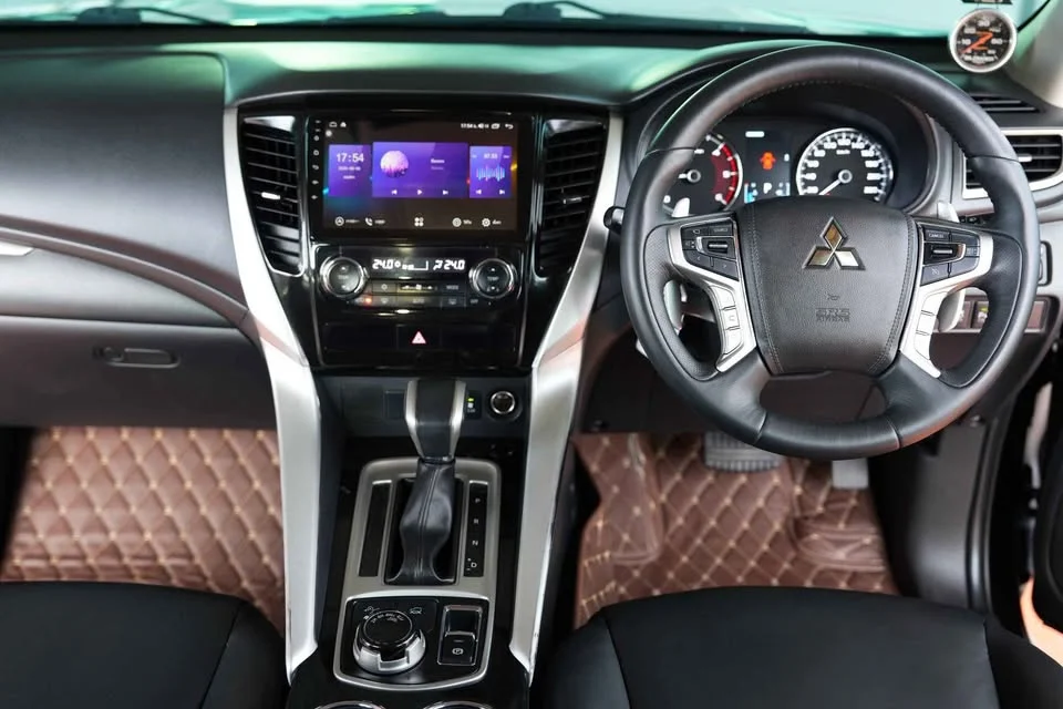 2015 Mitsubishi Pajero Sport III 3