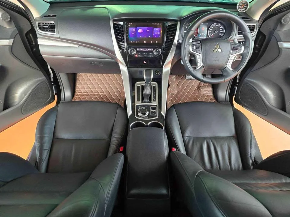 2015 Mitsubishi Pajero Sport III 2