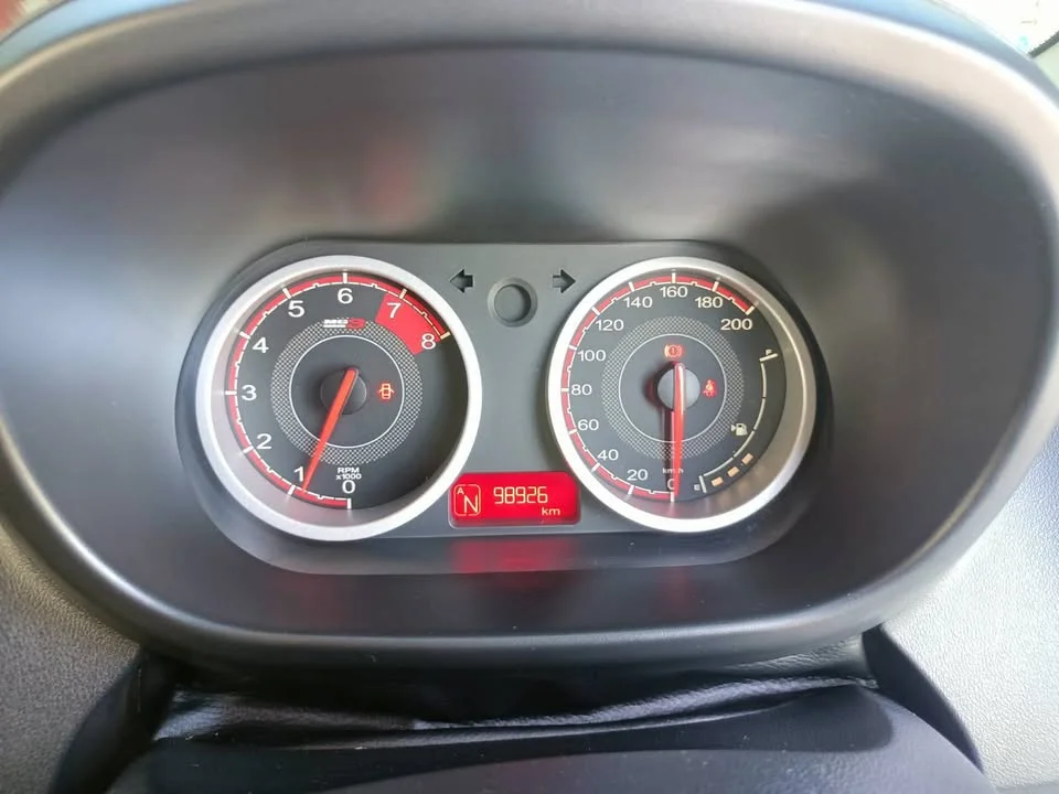 2016 MG 3 II 3