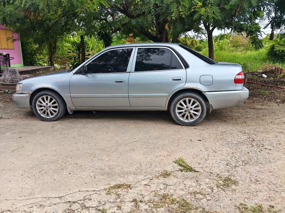 2000 Toyota Corolla Altis VIII (E110) 2