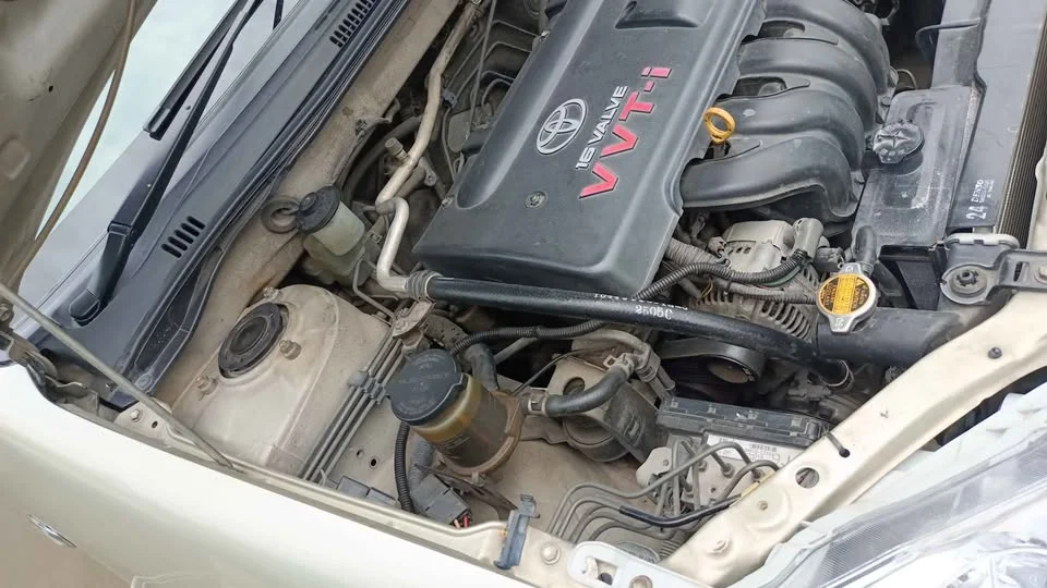2001 Toyota Corolla Altis IX (E120) 3