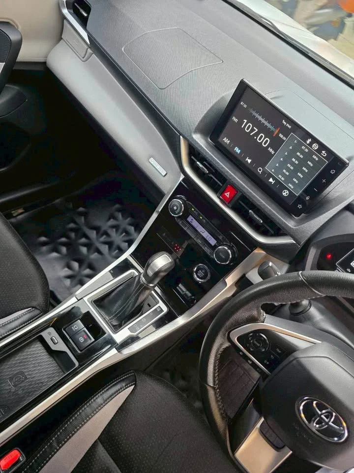 2022 Toyota Veloz III 3
