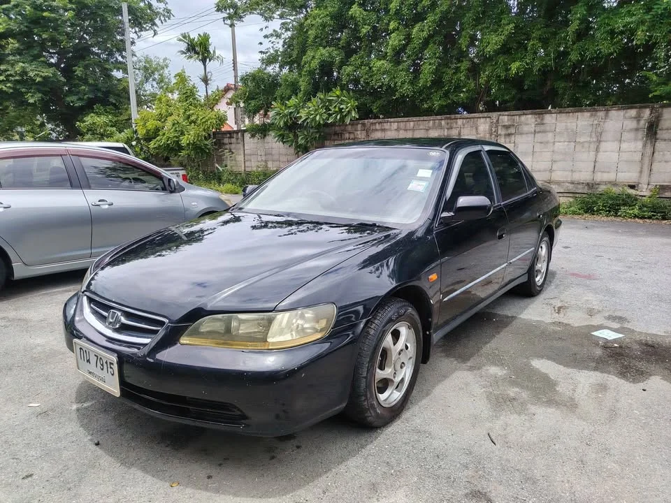 2003 Honda Accord VI 3