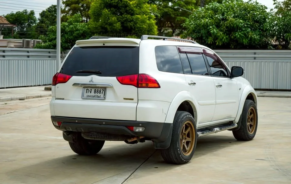 2012 Mitsubishi Pajero Sport II 3
