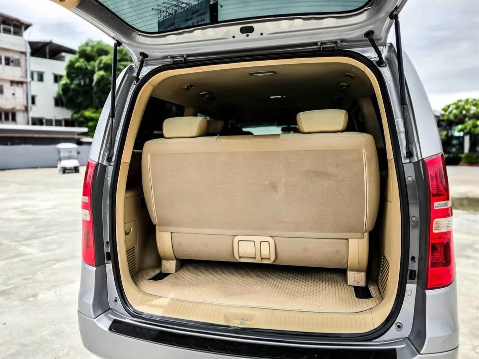 2011 Hyundai H-1 II 3