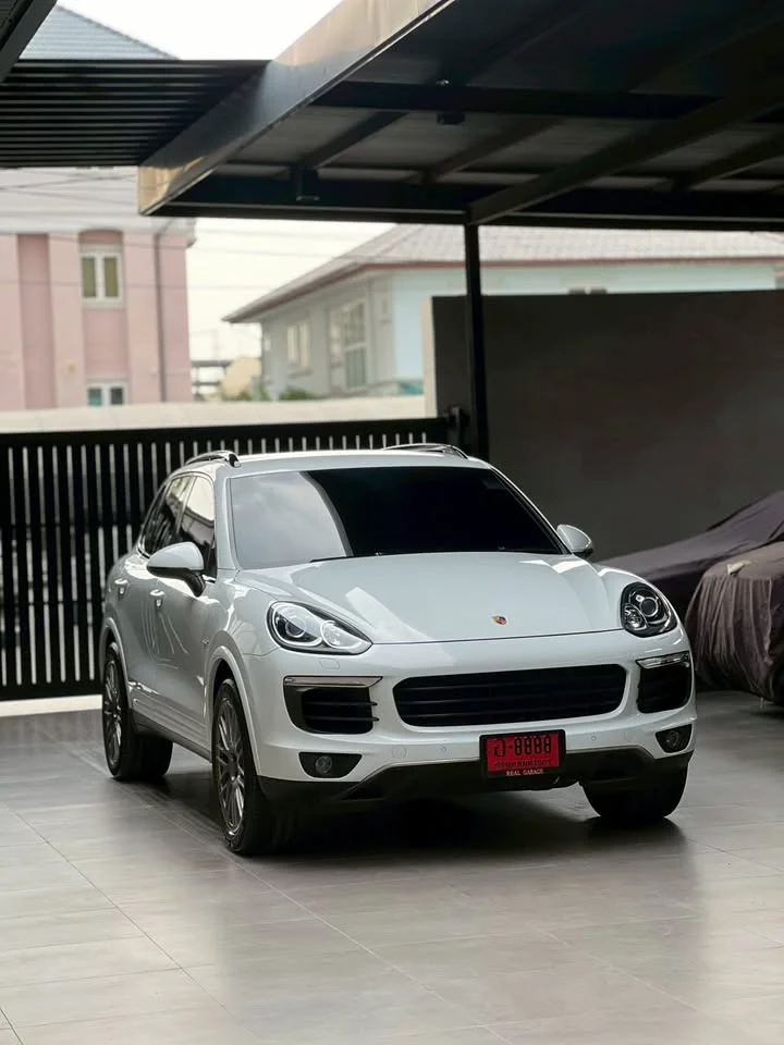 2017 Porsche Cayenne II 2