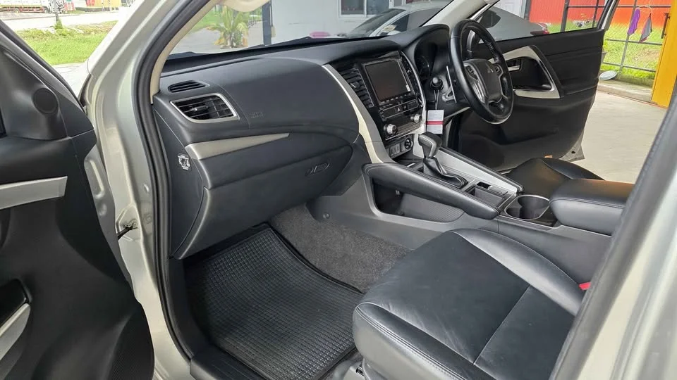 2023 Mitsubishi Pajero Sport III 3