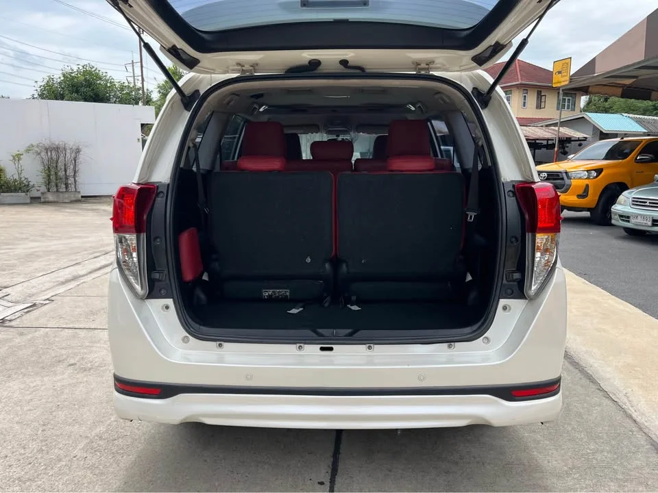 2017 Toyota Innova II 3