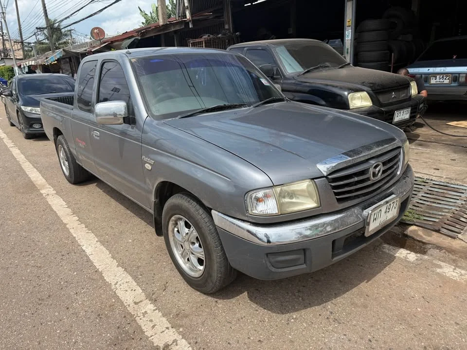 2005 Mazda 2500 Fighter V 2