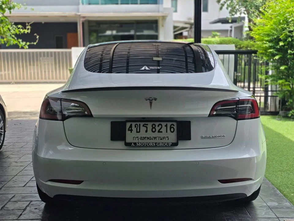 2022 Tesla Model 3 2