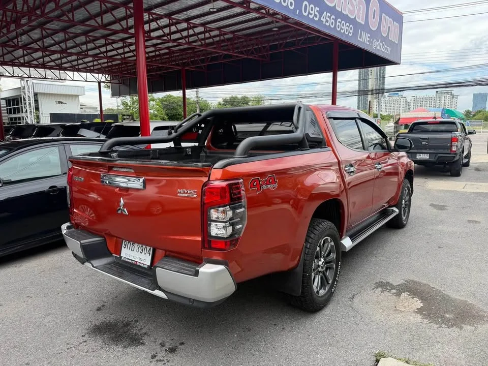 2020 Mitsubishi Triton V 3