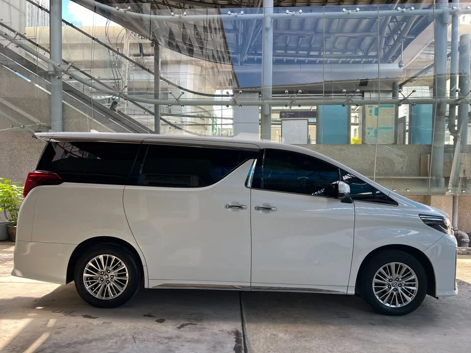 2023 Toyota Alphard, Vellfire III (AH30) 3