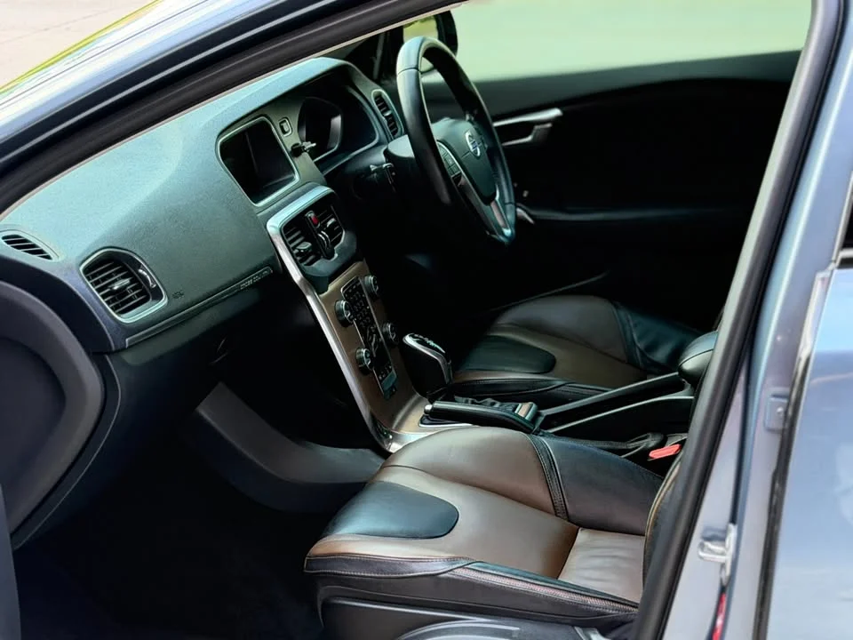 2015 Volvo V40 II 2