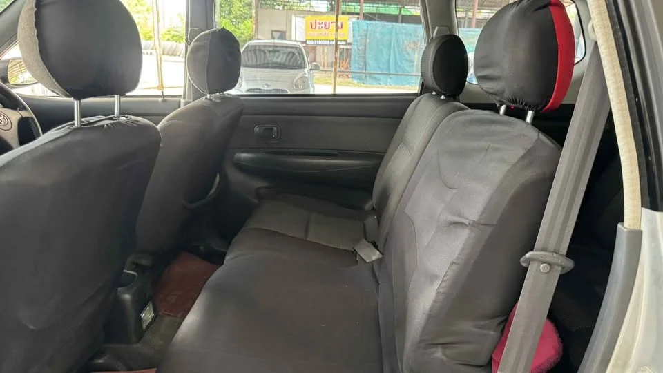 2004 Toyota Avanza I 2