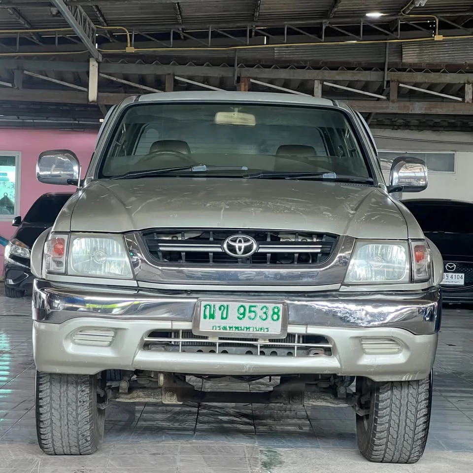 2004 Toyota Hilux Tiger VI 3