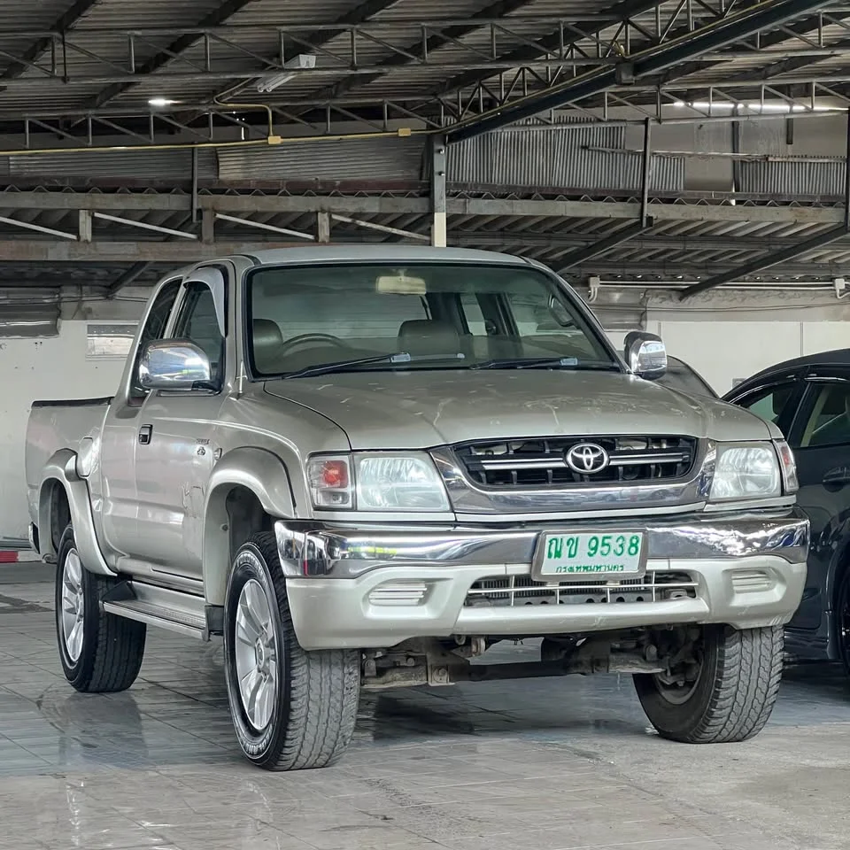 2004 Toyota Hilux Tiger VI 2
