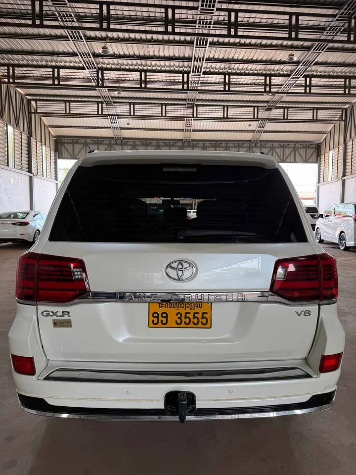 2012 Toyota Land Cruiser J200 2