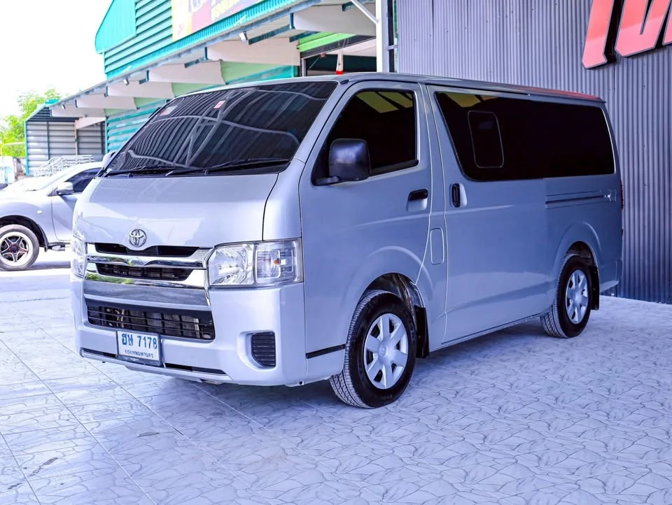 2016 Toyota HiAce V (H200) 2