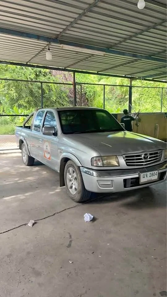 2005 Mazda 2500 Fighter V 2